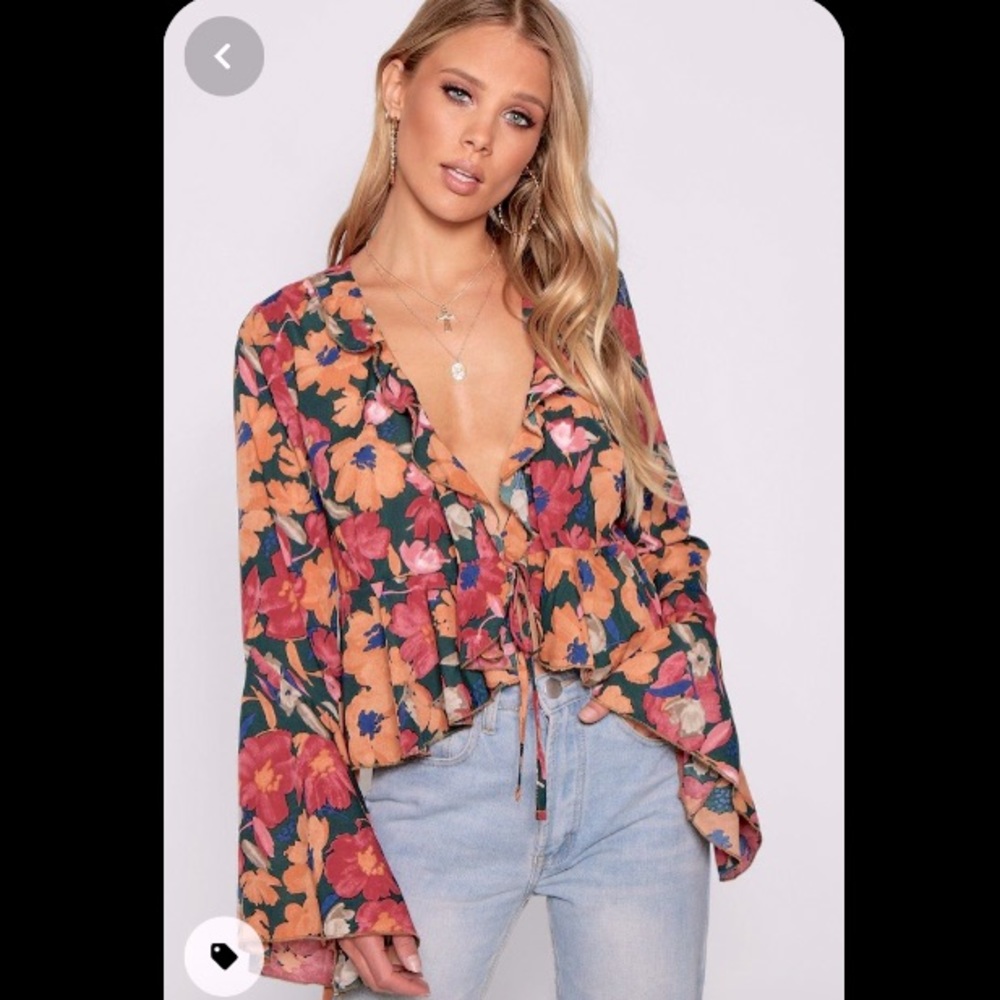 Nasty gal Hollie floral ruffle tie waist blouse